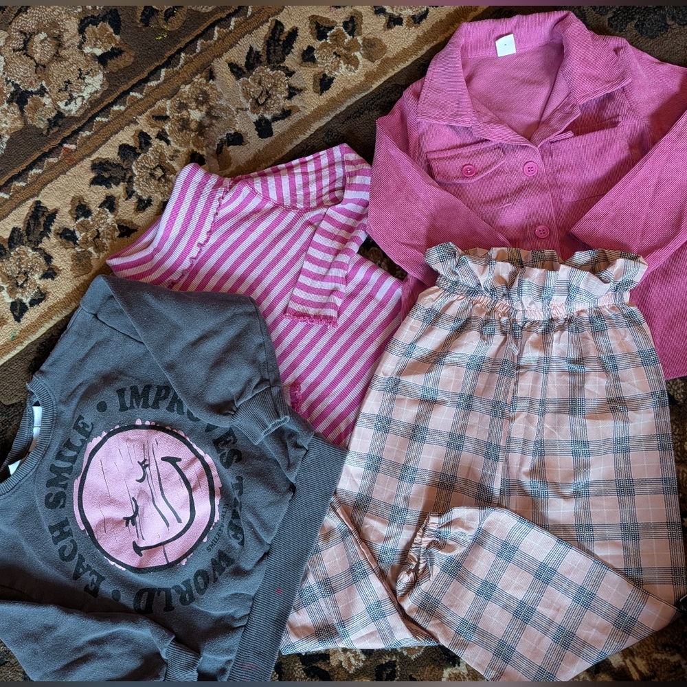 Gray Smiley Sweatshirt and Pink Clothing Set